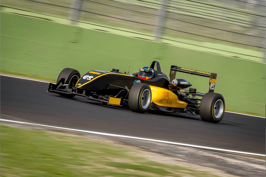 Fully Synthetic Motor Oil